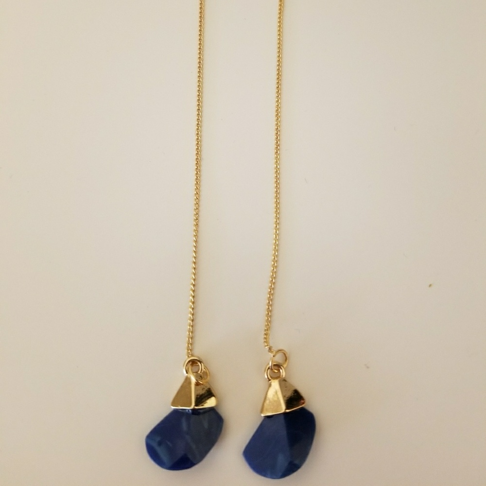 Brand New dangle earrings